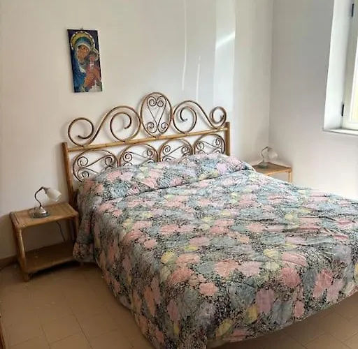 Villetta Con Giardino